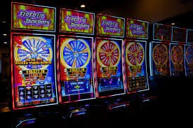 918cash APP ငွေသွင်း ငွေထုတ် Wave Money KBZPay AYA Pay MMK လွှဲပြောင်းနေသော မြင်ကွင်း
